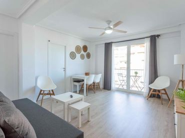 Apartament amb ascensor de lloguer a Poblats Marítims