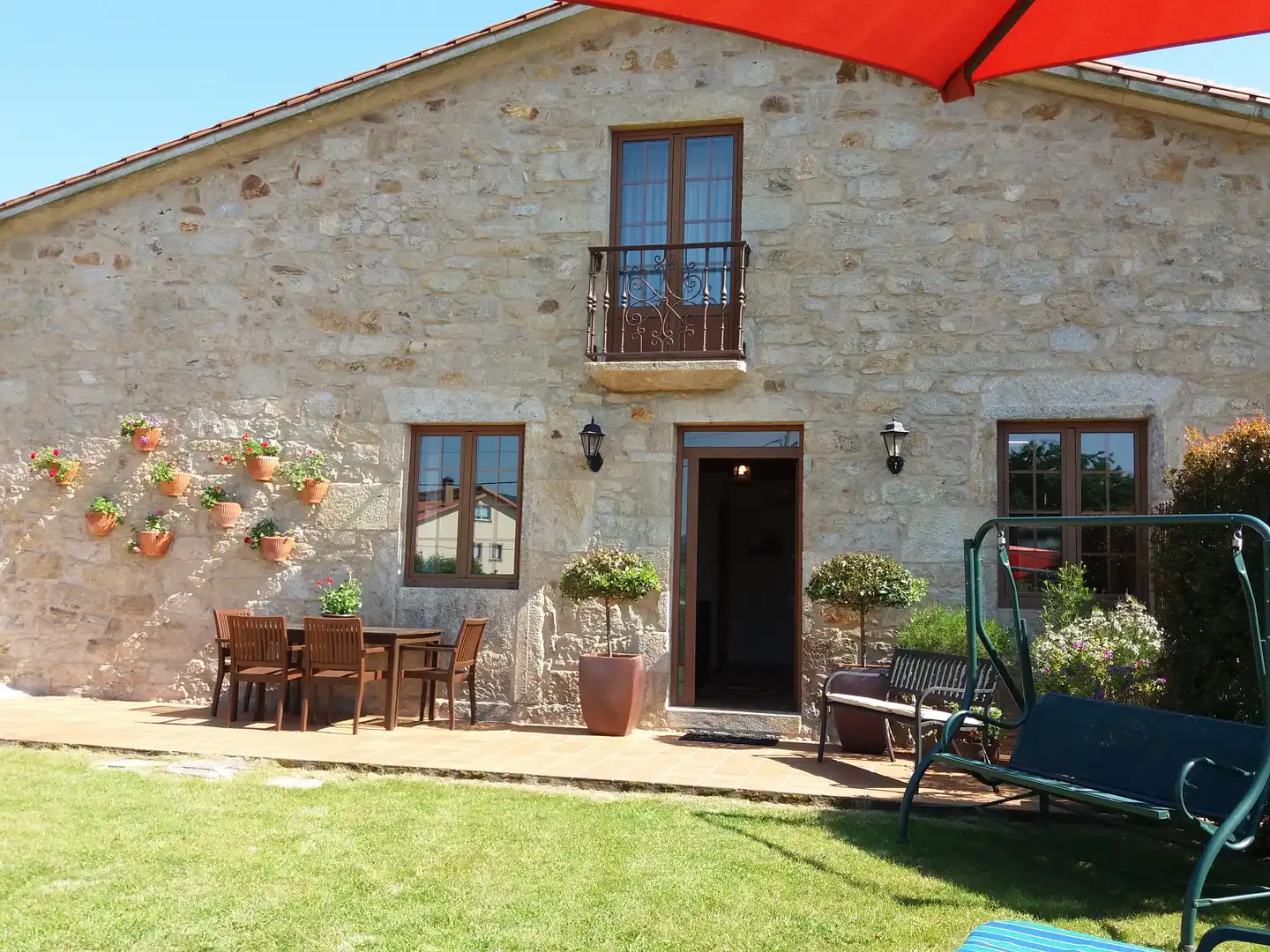 Terrace of Houses for rent in Rianxo  with Heating, Private garden and Furnished