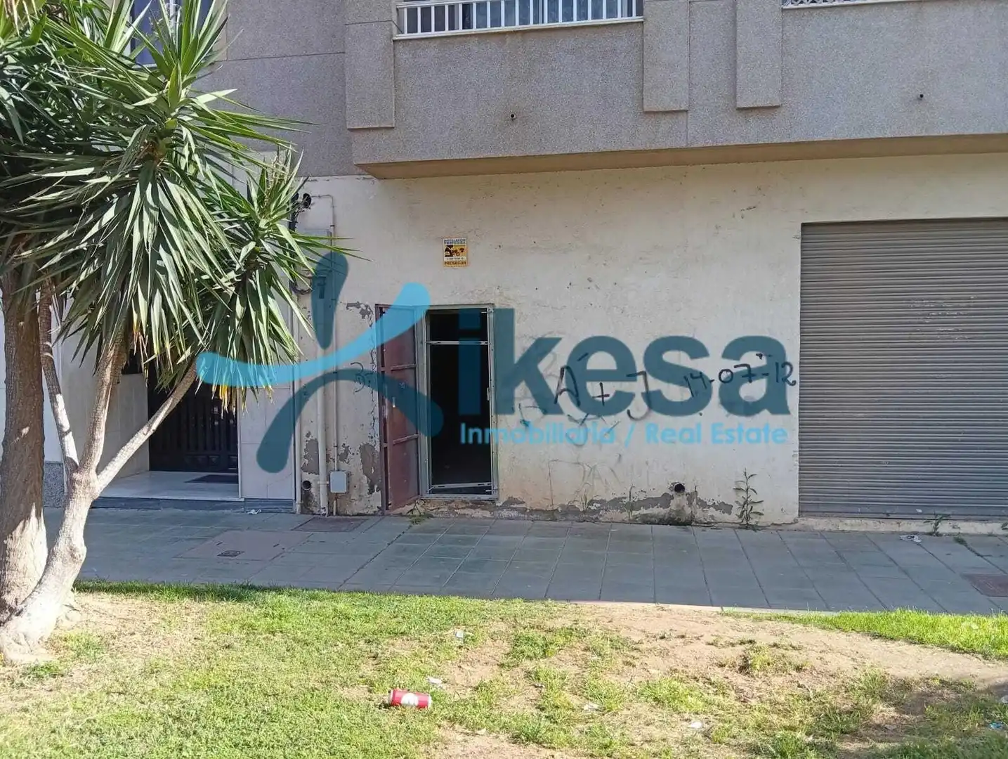 Local comercial en venda a El Ejido Ciudad