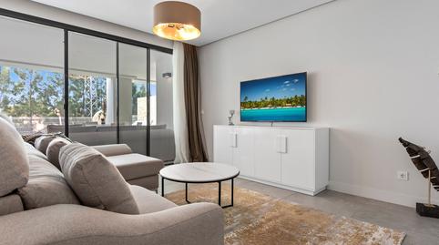 Foto 4 de Apartamento de alquiler en Urbanización Artola Alta, 6, Cabopino - Artola, Málaga