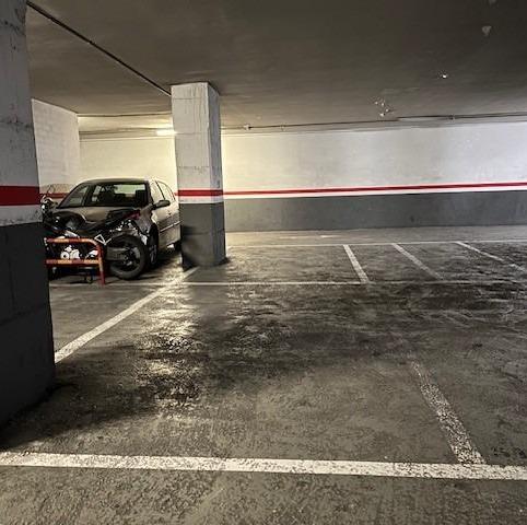 Foto 2 de Garaje de alquiler en Plaça Catalunya, 13, Hostafrancs, Sabadell