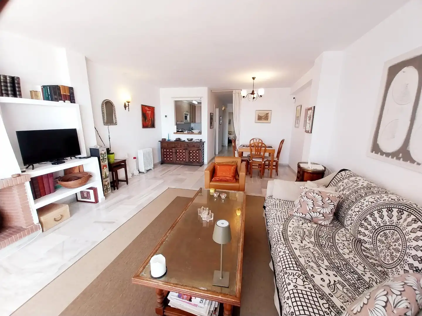 Sala de estar de Dúplex de alquiler en Mijas con Piscina comunitaria