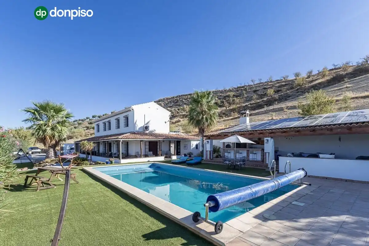 Villa con piscina in vendita a Polígono 2 Paraje 15 CANTARERAS, imagen 26