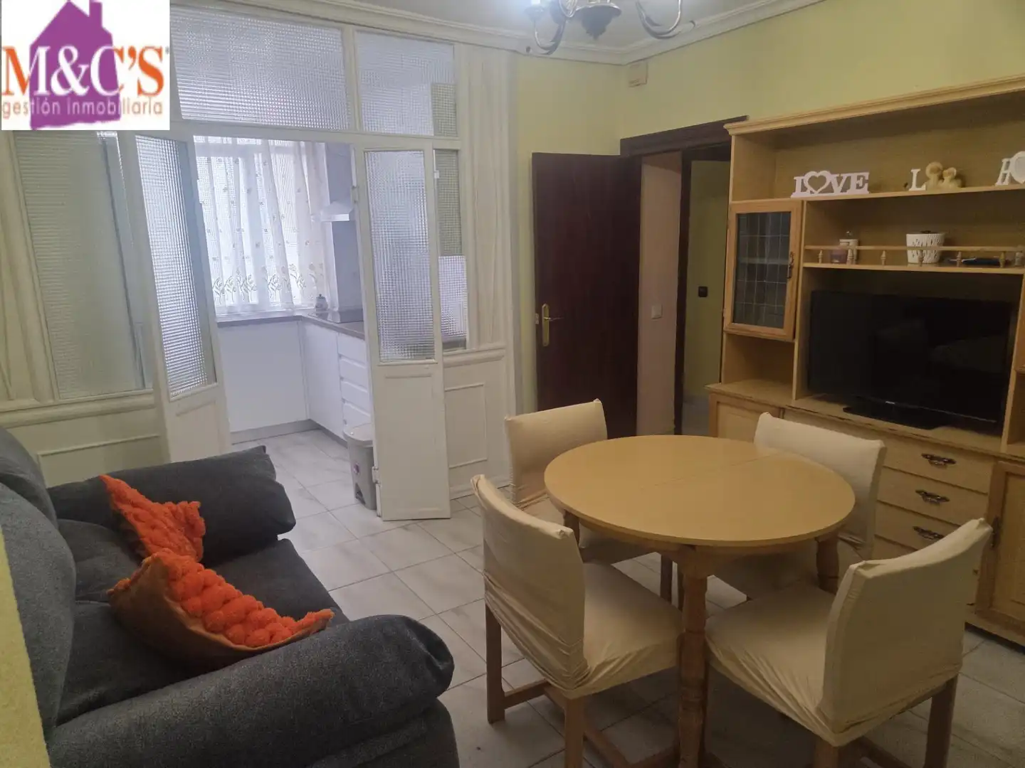 Living room of Flat for sale in PAU 2-600
