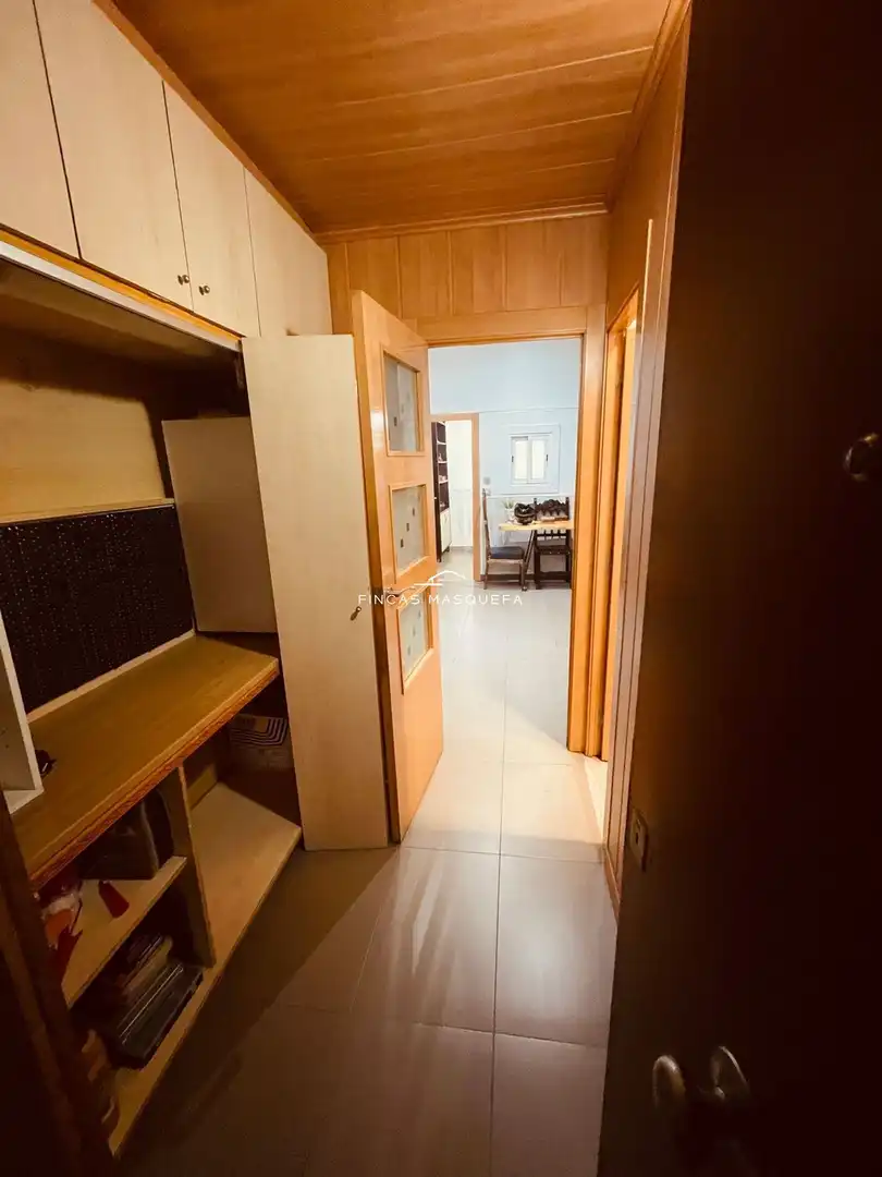 Piso en venta en L'Hospitalet de Llobregat con Aire acondicionado y Terraza