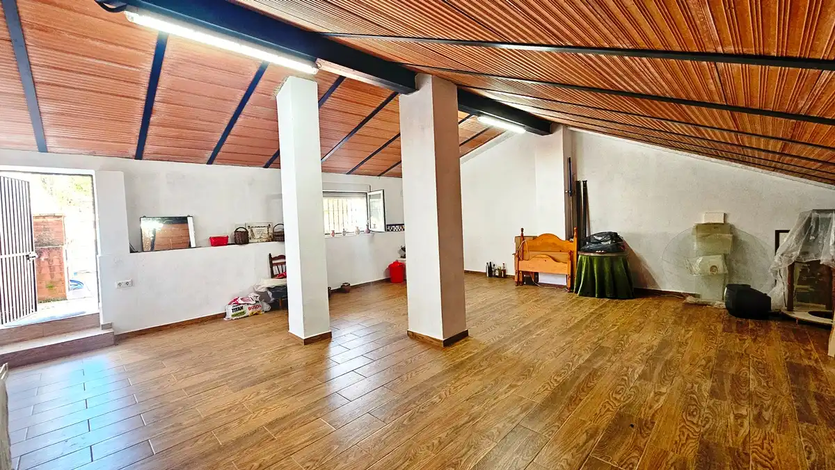 Haus oder Chalet zum Verkauf in Cortegana mit Privatgarten und Abstellraum