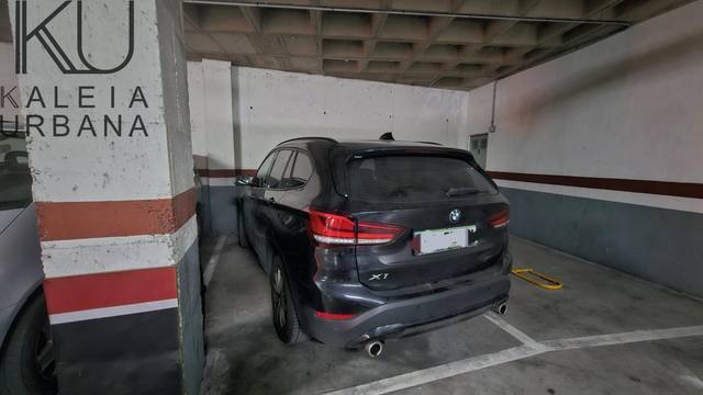 Garaje en Venta en Calle Sagra en Pla de Bon Repós