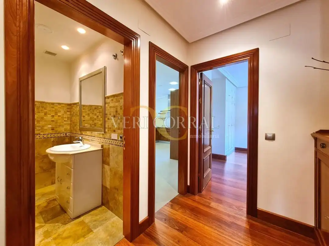 Casa o chalet en venta en Oviedo  con Calefacción, Jardín privado y Terraza