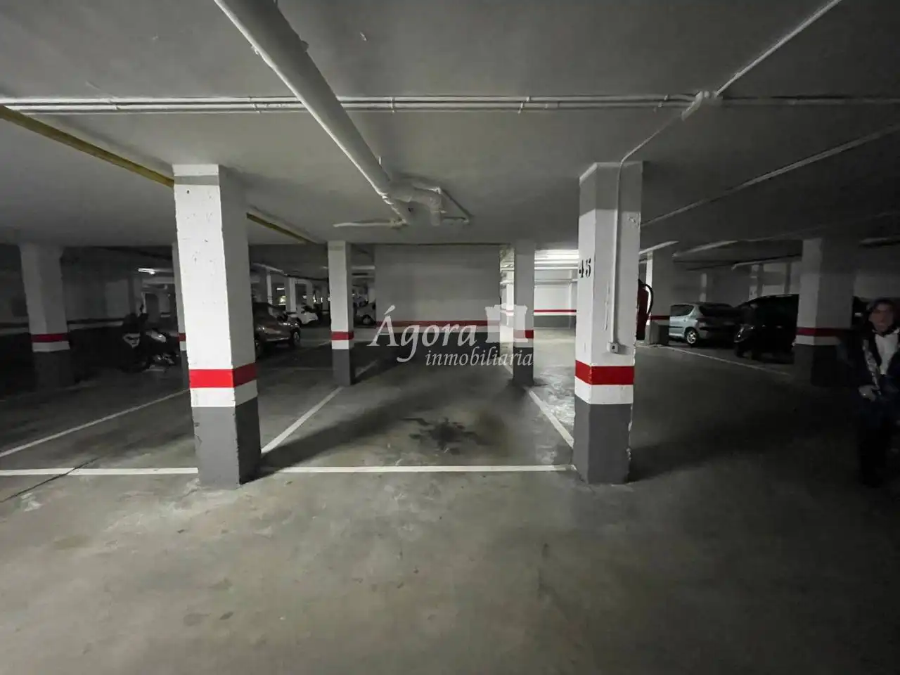 Parking de Dúplex en venta en Valladolid con Calefacción, Parquet y Terraza