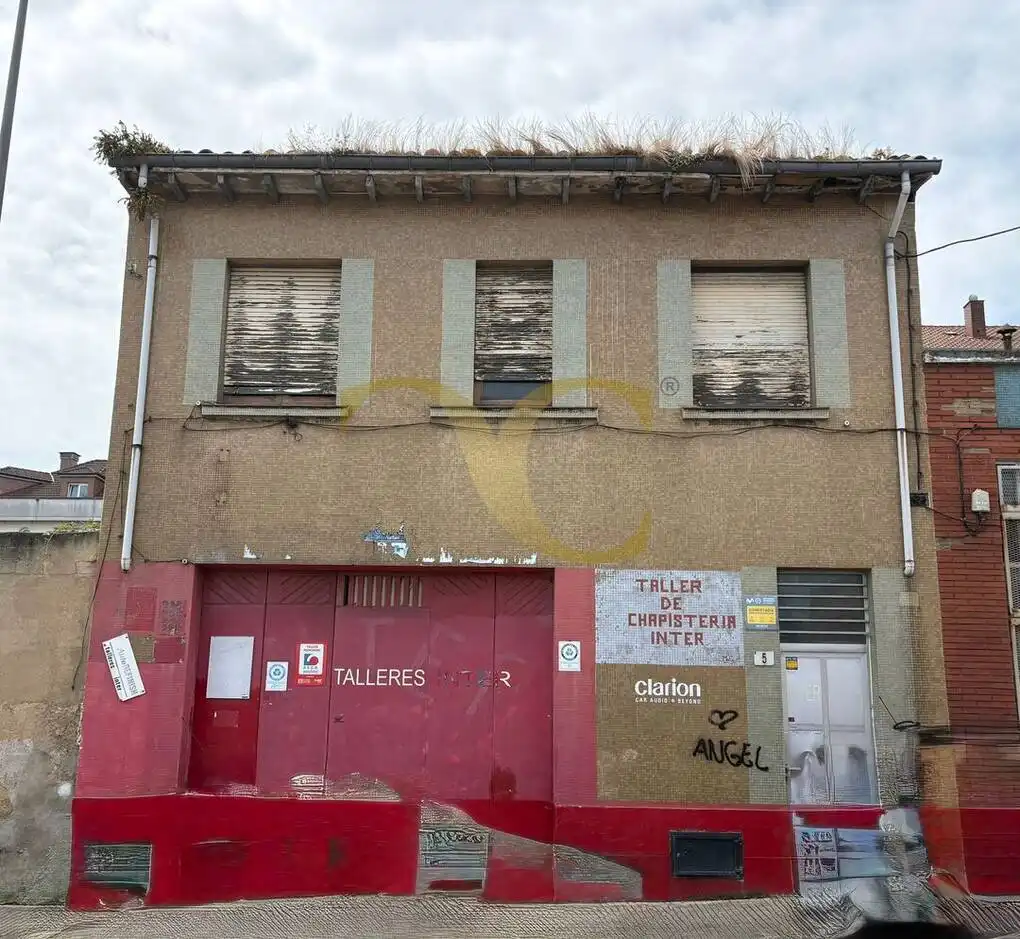 Vista exterior de Edificio en venta en Gijón 