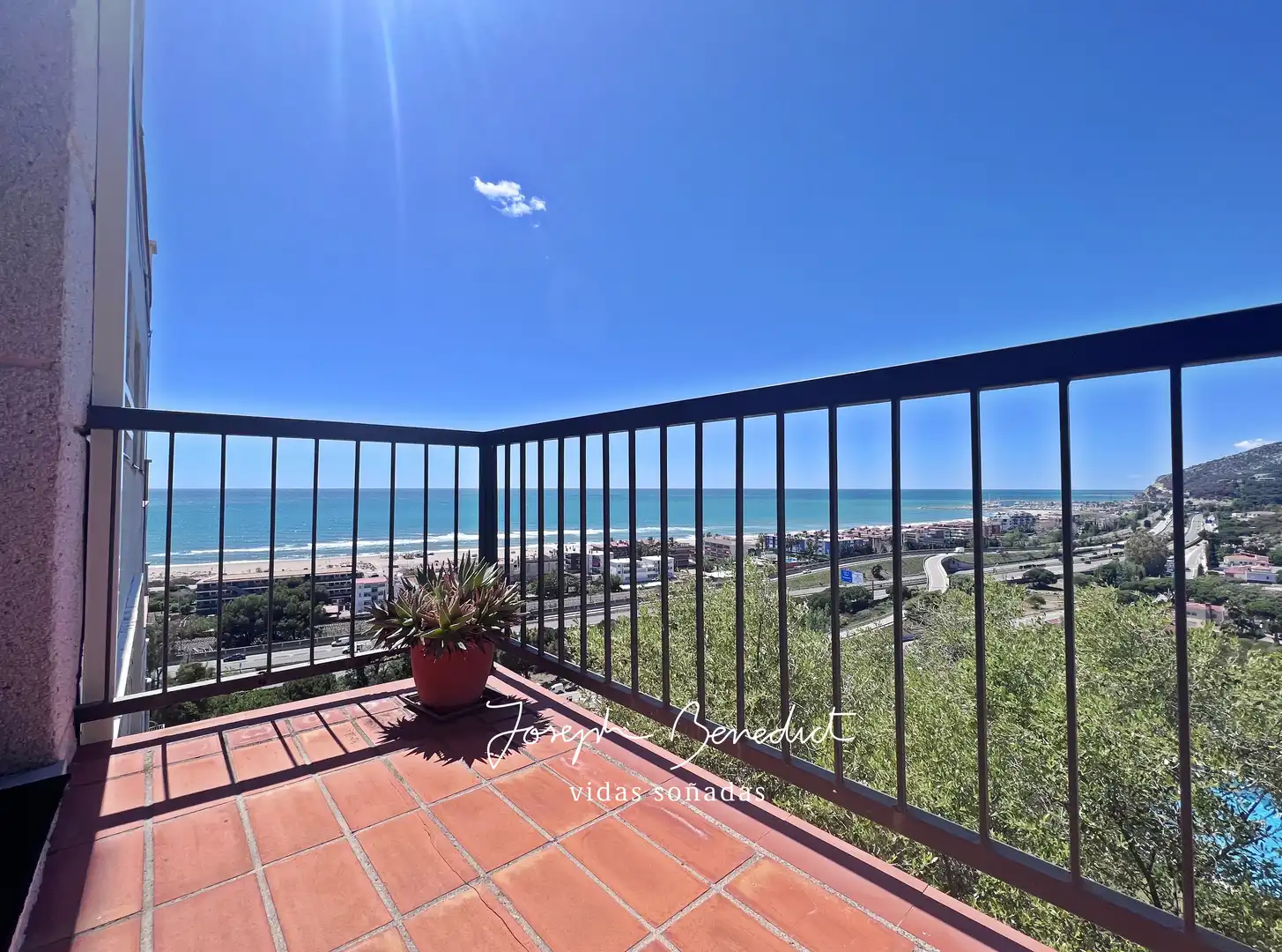 Habitación de Piso en venta en Castelldefels con Terraza, Horno y Balcón