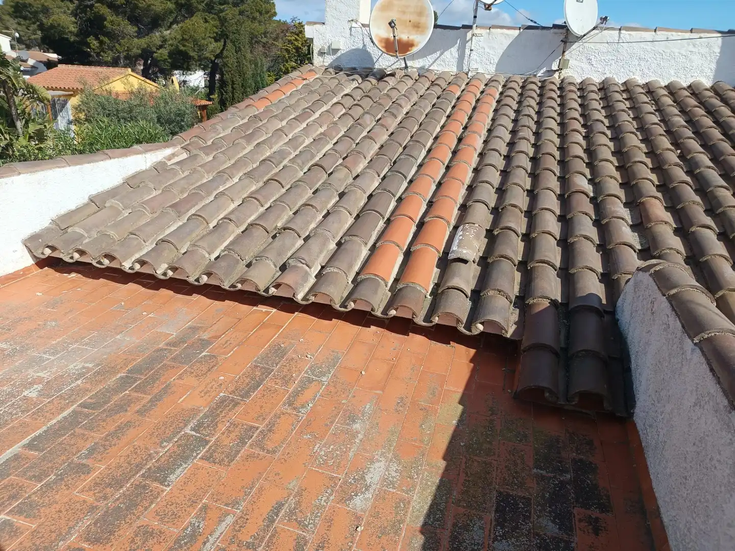 Vista exterior de Casa o xalet en venda en L'Ametlla de Mar  amb Aire condicionat, Calefacció i Jardí privat