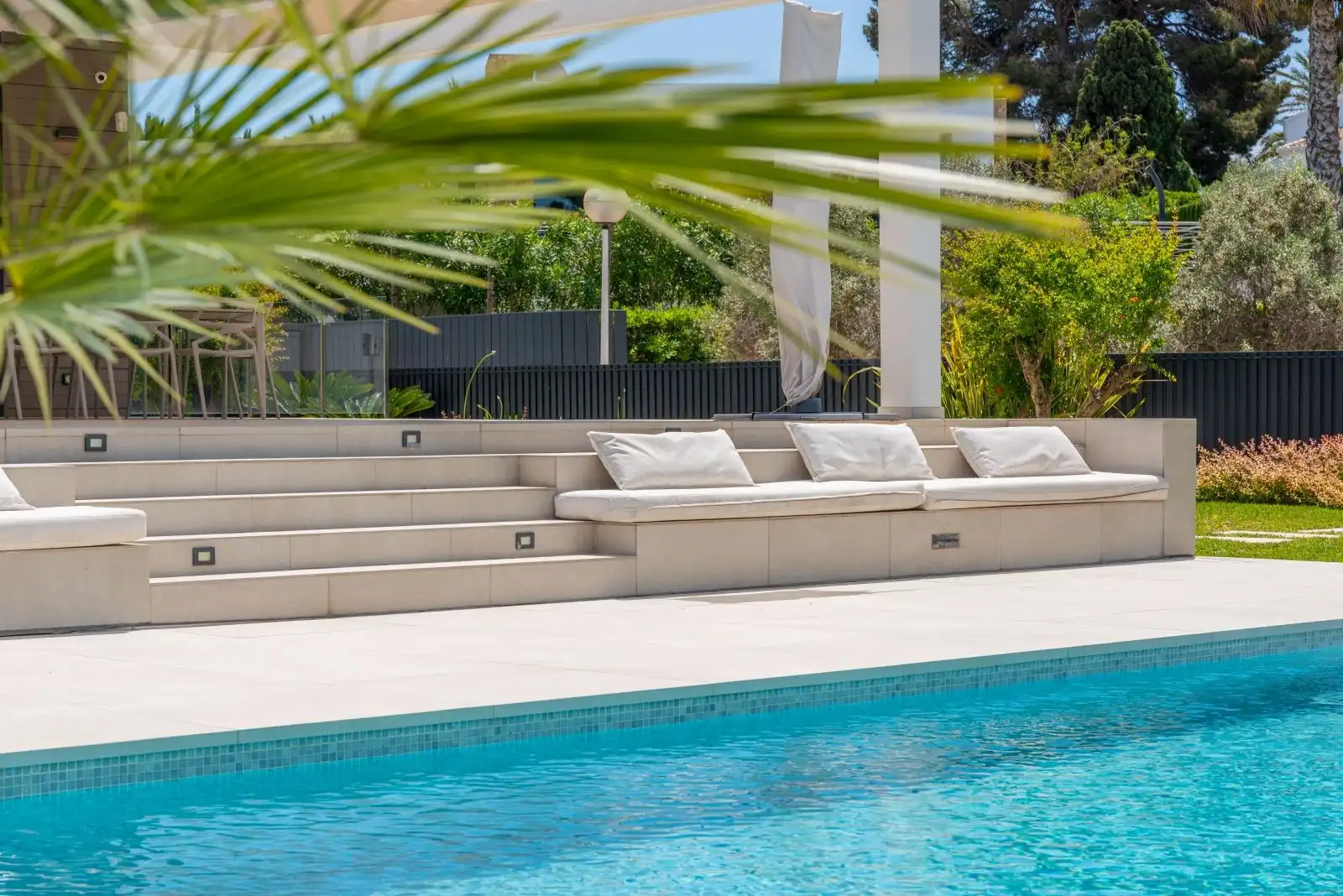 Swimming pool of Houses for sale in Jávea / Xàbia  with Air Conditioner, Heating and Private garden