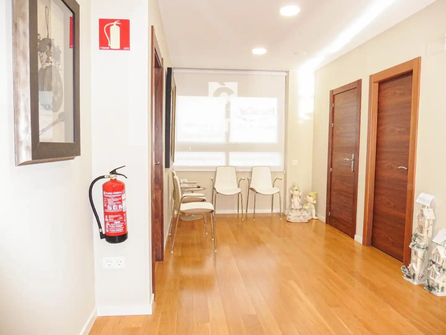 Office for rent in Centre