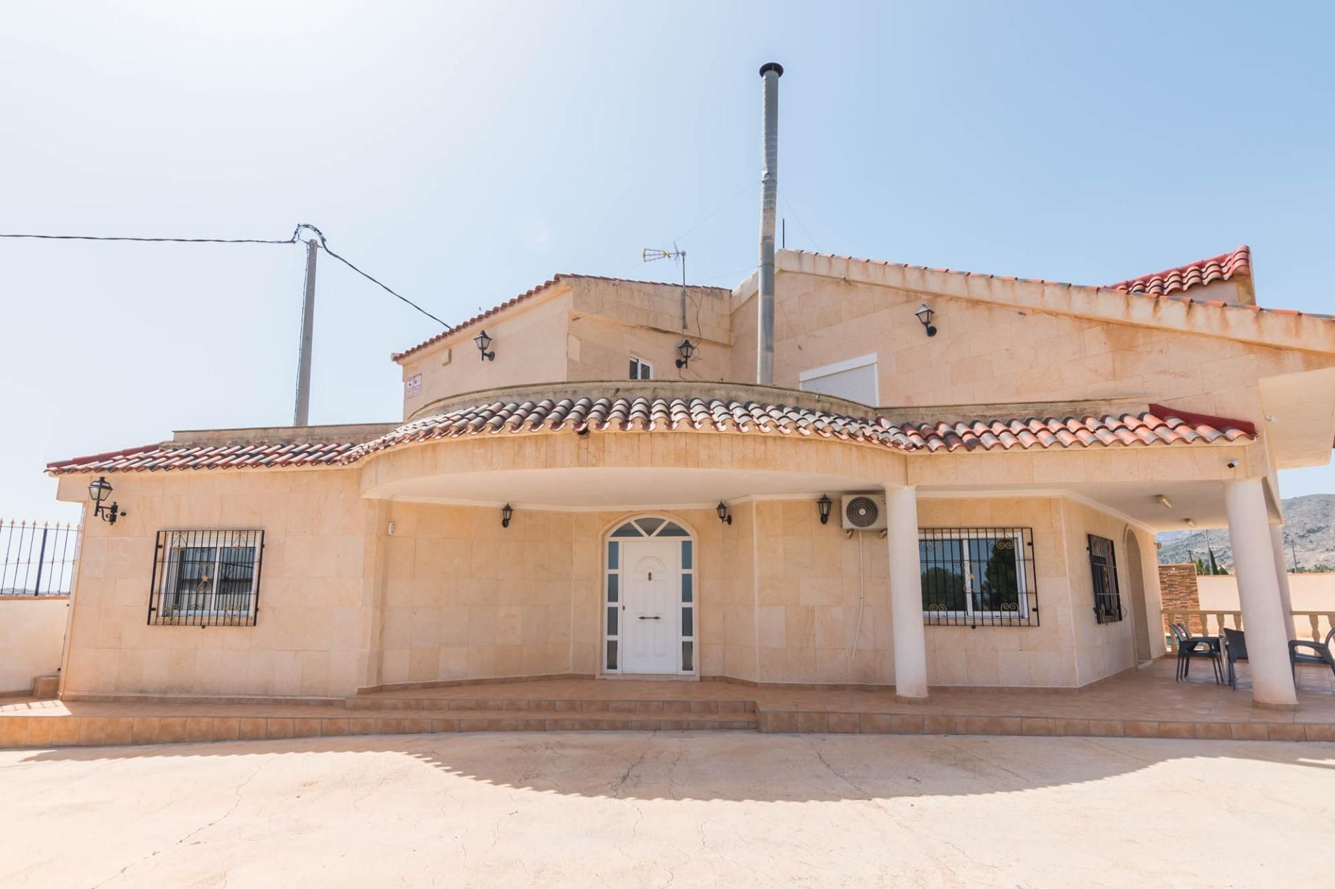 Vista exterior de Finca rústica en venda en Fortuna amb Aire condicionat, Calefacció i Jardí privat