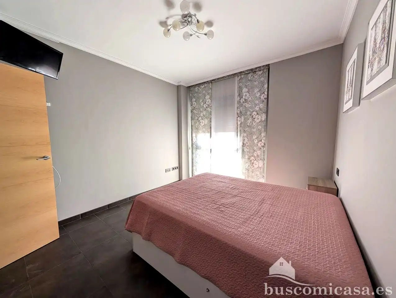 Habitación de Piso de alquiler en Linares con Aire acondicionado, Terraza y Amueblado