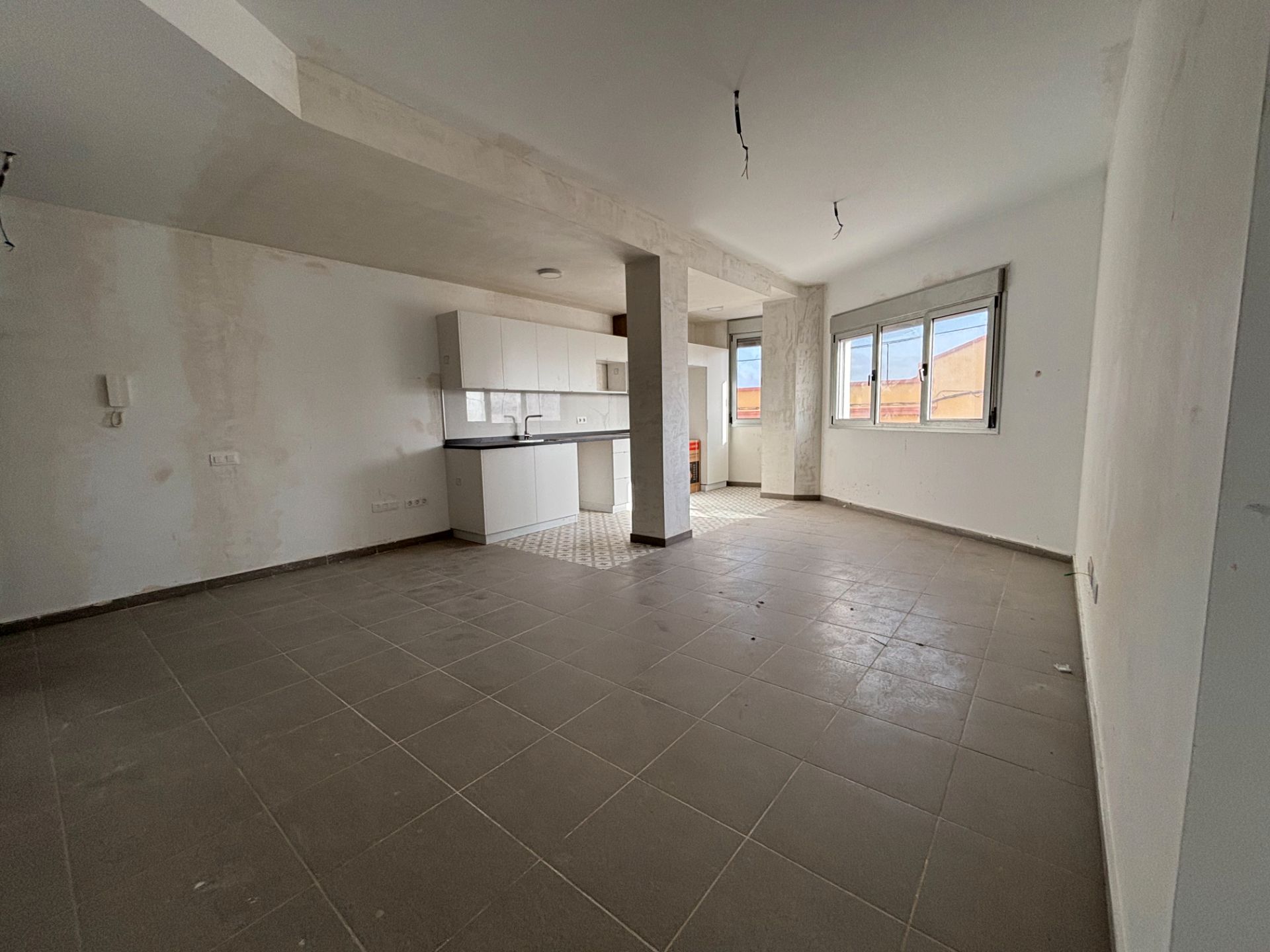 Cuina de Pis en venda en Ingenio amb Traster, Moblat i Forn