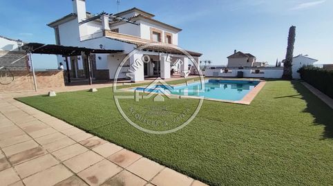Chalet en venta en Urbanización, 4 dormitorios., imatge 3
