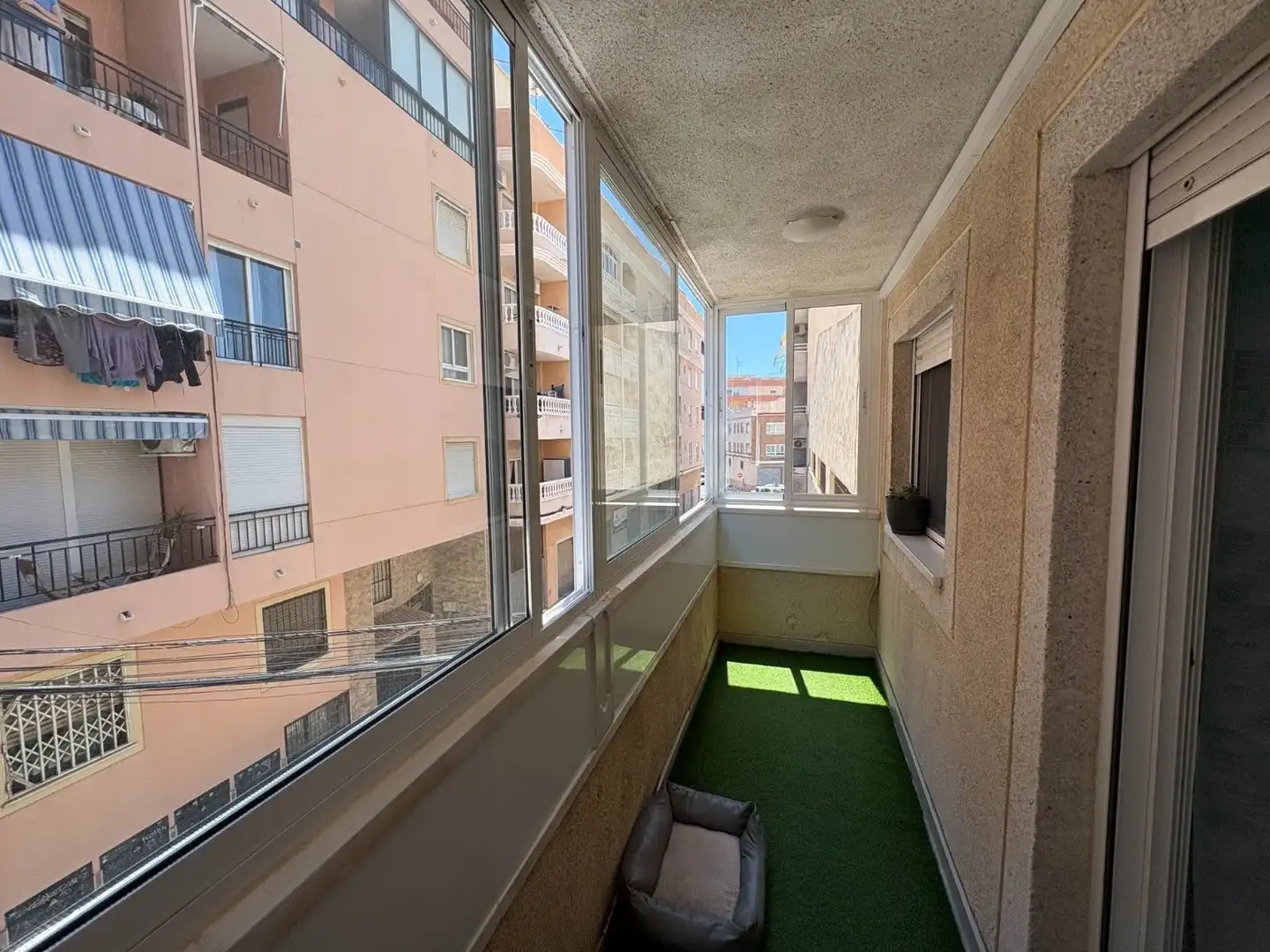 Apartamento con terraza en venta en Avenida de las Cortes Valencianas 3, imagen 17