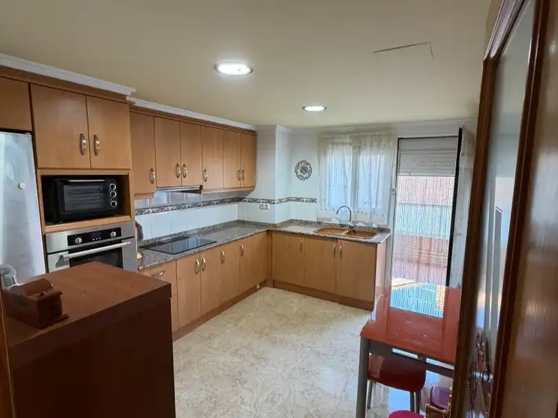 Cocina de Piso en venta en Sagunto / Sagunt con Terraza y Balcón