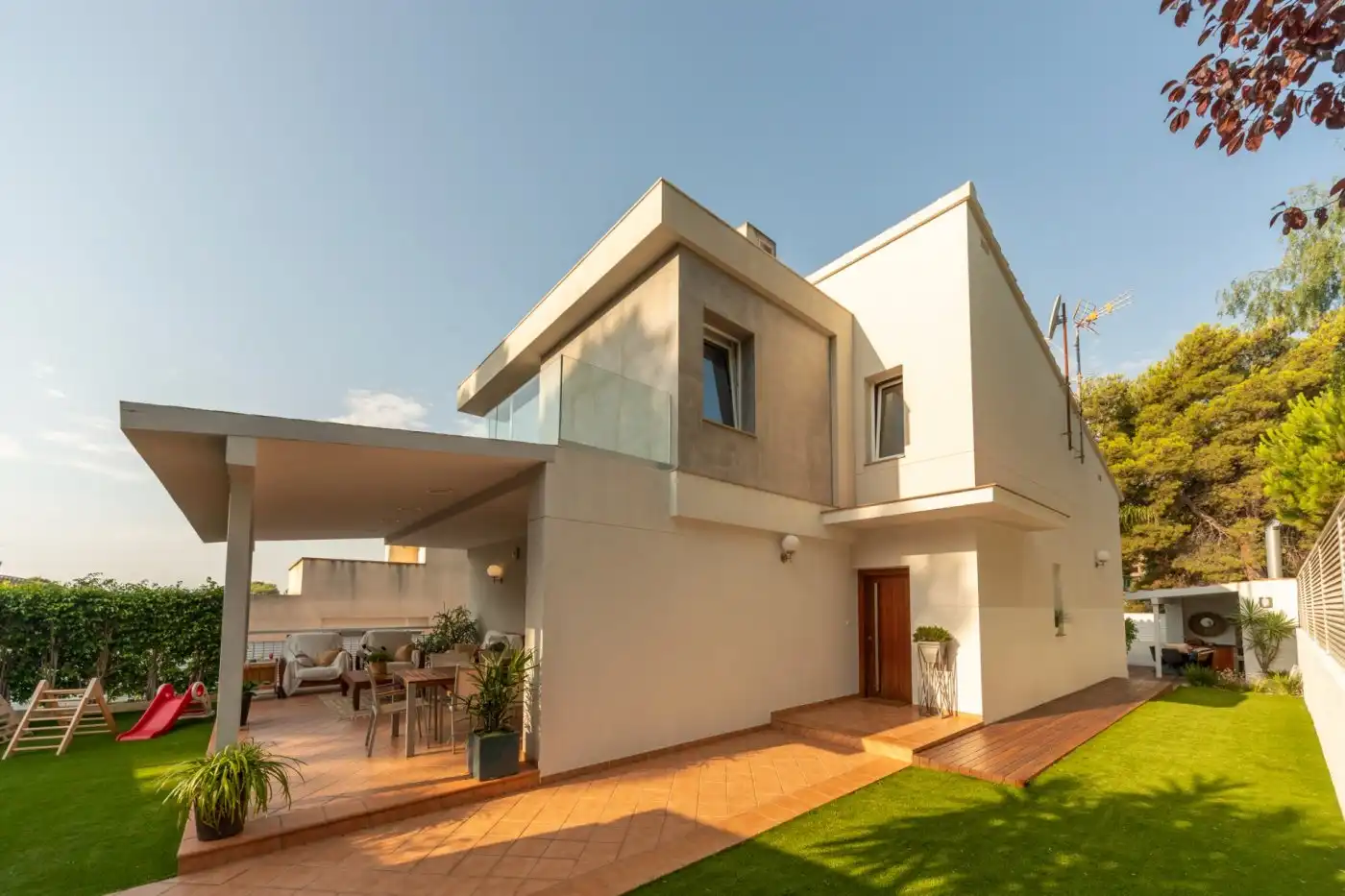 Vista exterior de Casa o chalet en venta en Montornés - Las Palmas - El Refugio