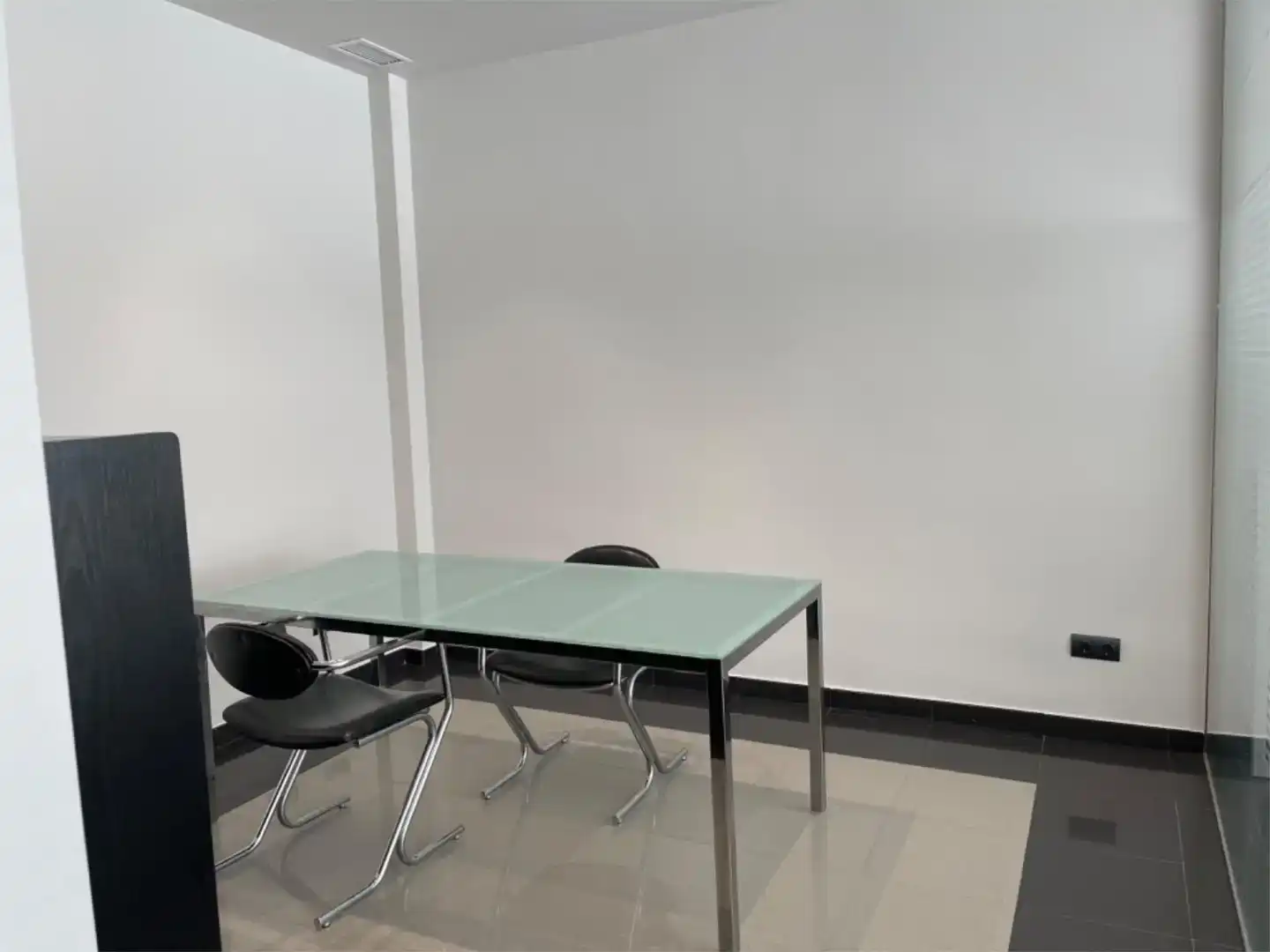 Comedor de Local en venta en San Pedro de Alcántara
