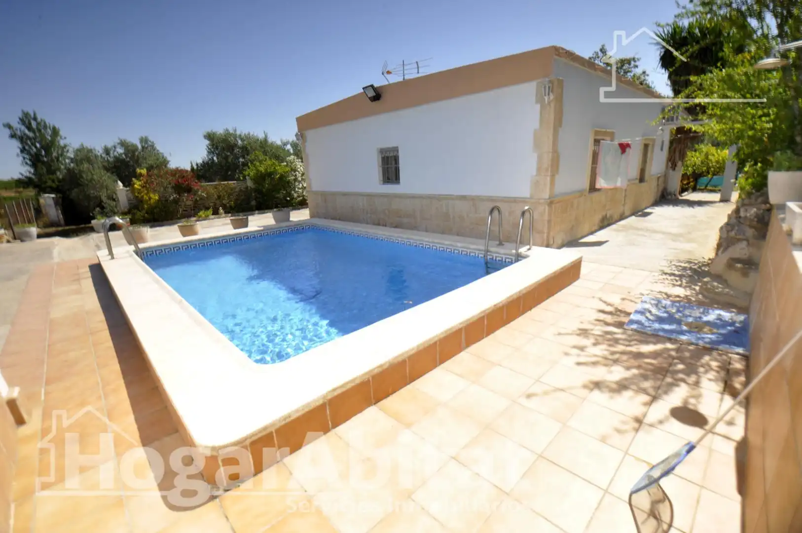 Chalet con piscina en venta en Godelleta