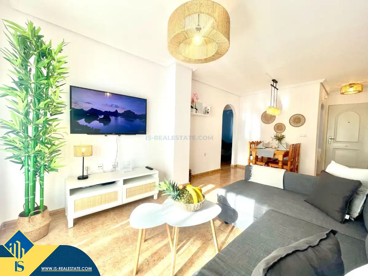 Apartment with pool for sale in La Mata