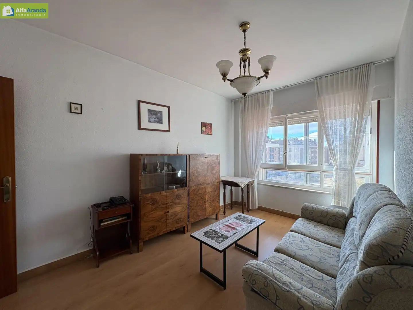 Living room of Flat for rent in Aranda de Duero  with Heating, Storage room and Furnished