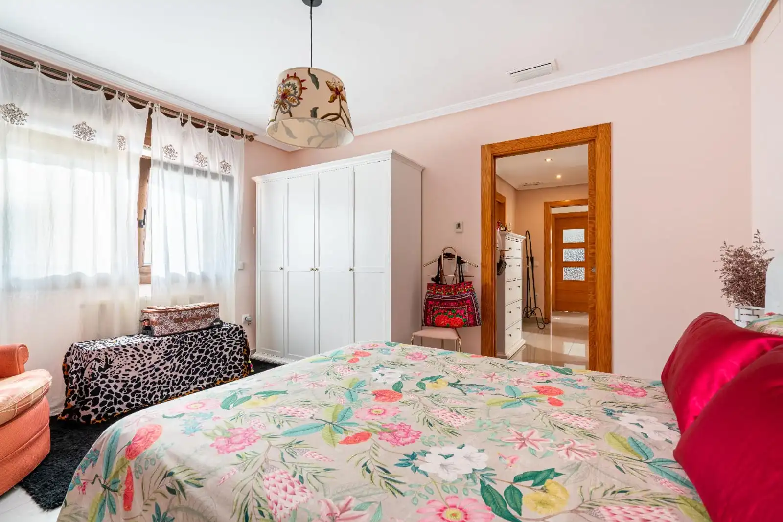 Habitación de Casa o chalet en venta en Almería con Aire acondicionado, Calefacción y Jardín privado