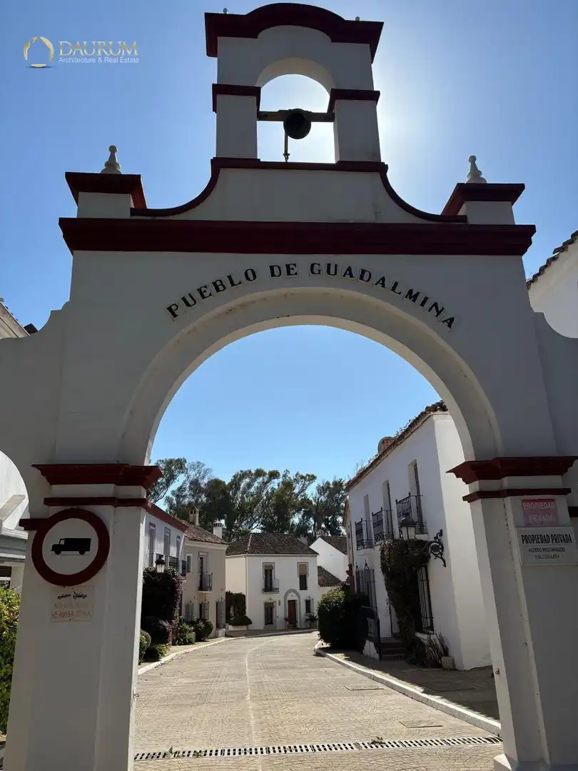 Vista exterior de Casa adosada en venta en Marbella con Aire acondicionado, Calefacción y Terraza