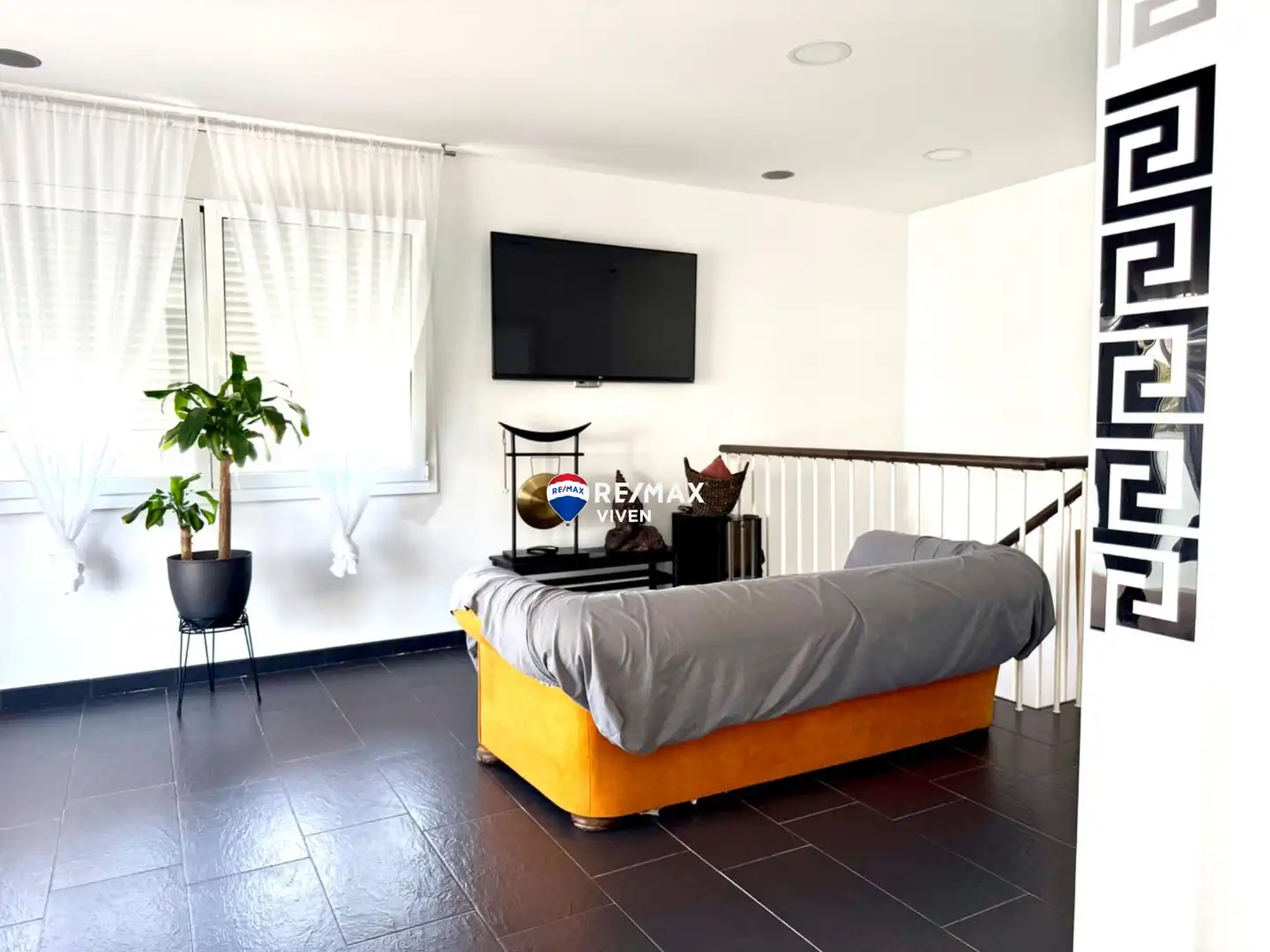 Sala d'estar de Casa o xalet en venda en Cunit amb Aire condicionat, Calefacció i Jardí privat