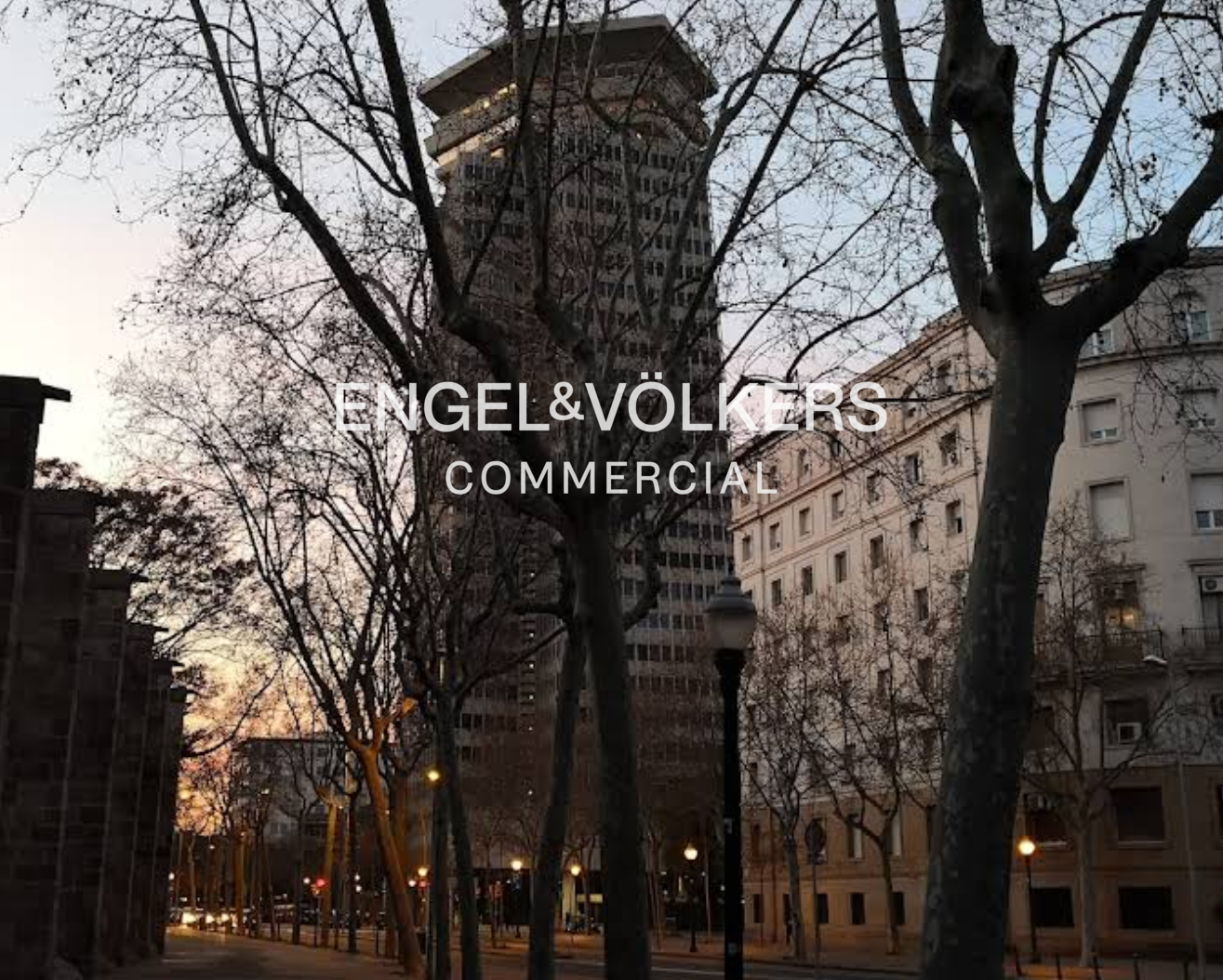 Exterior view of Office for sale in  Barcelona Capital  with Air Conditioner and Furnished