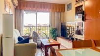 Living room of Flat for sale in  Valencia Capital  with Air Conditioner and Balcony