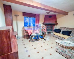 Sala d'estar de Casa o xalet en venda en Arlanzón