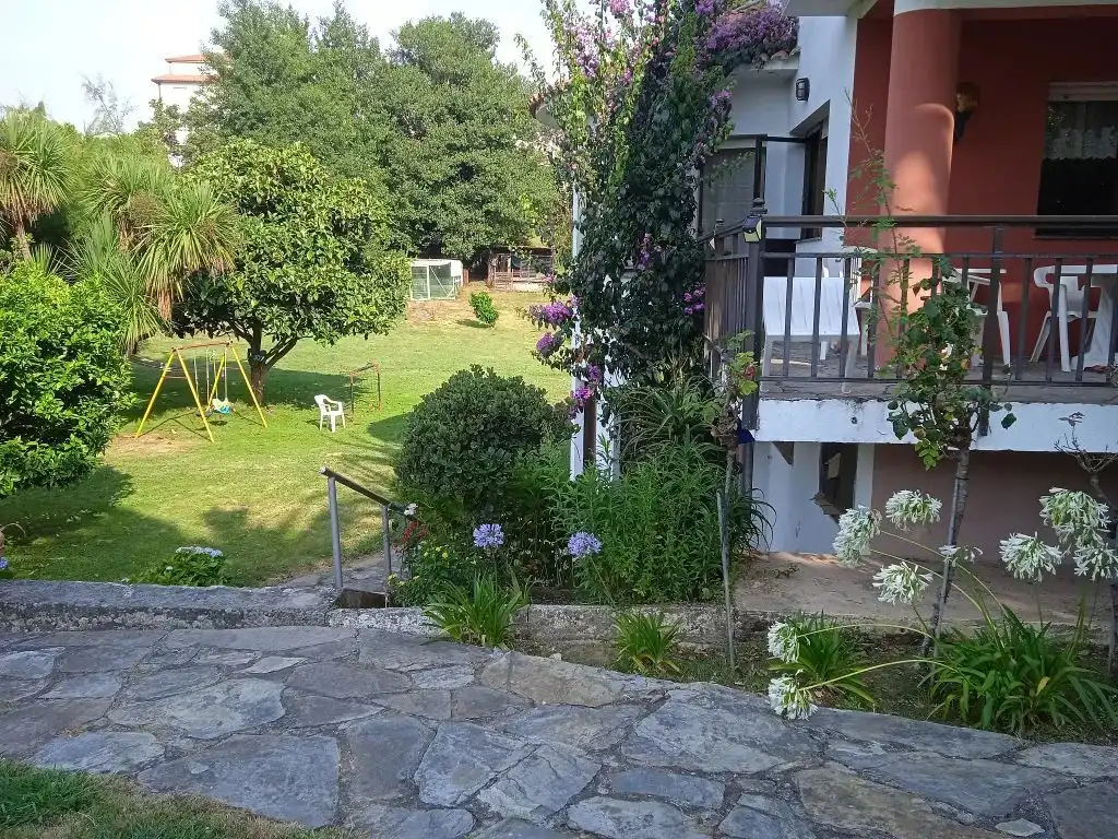 House with garden for sale in Bergondo, imagen 3