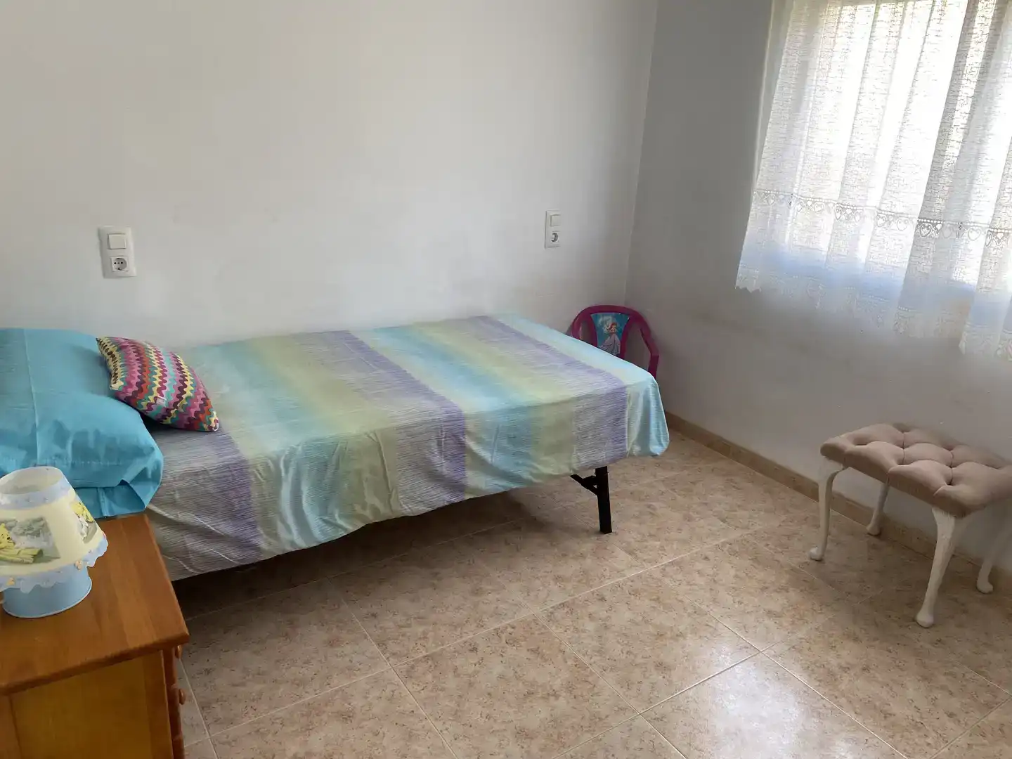 Habitación de Casa o chalet de alquiler en Tavernes de la Valldigna con Jardín privado y Amueblado