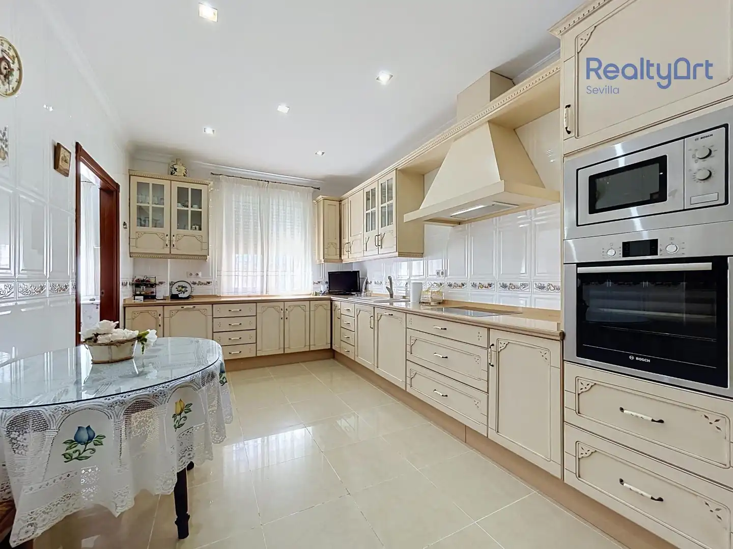 Kitchen of Houses for sale in Tomares  with Air Conditioner, Heating and Private garden