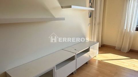 Foto 4 de Apartamento en venta en Picos de Urbion, La Cava - Fardachón, Logroño