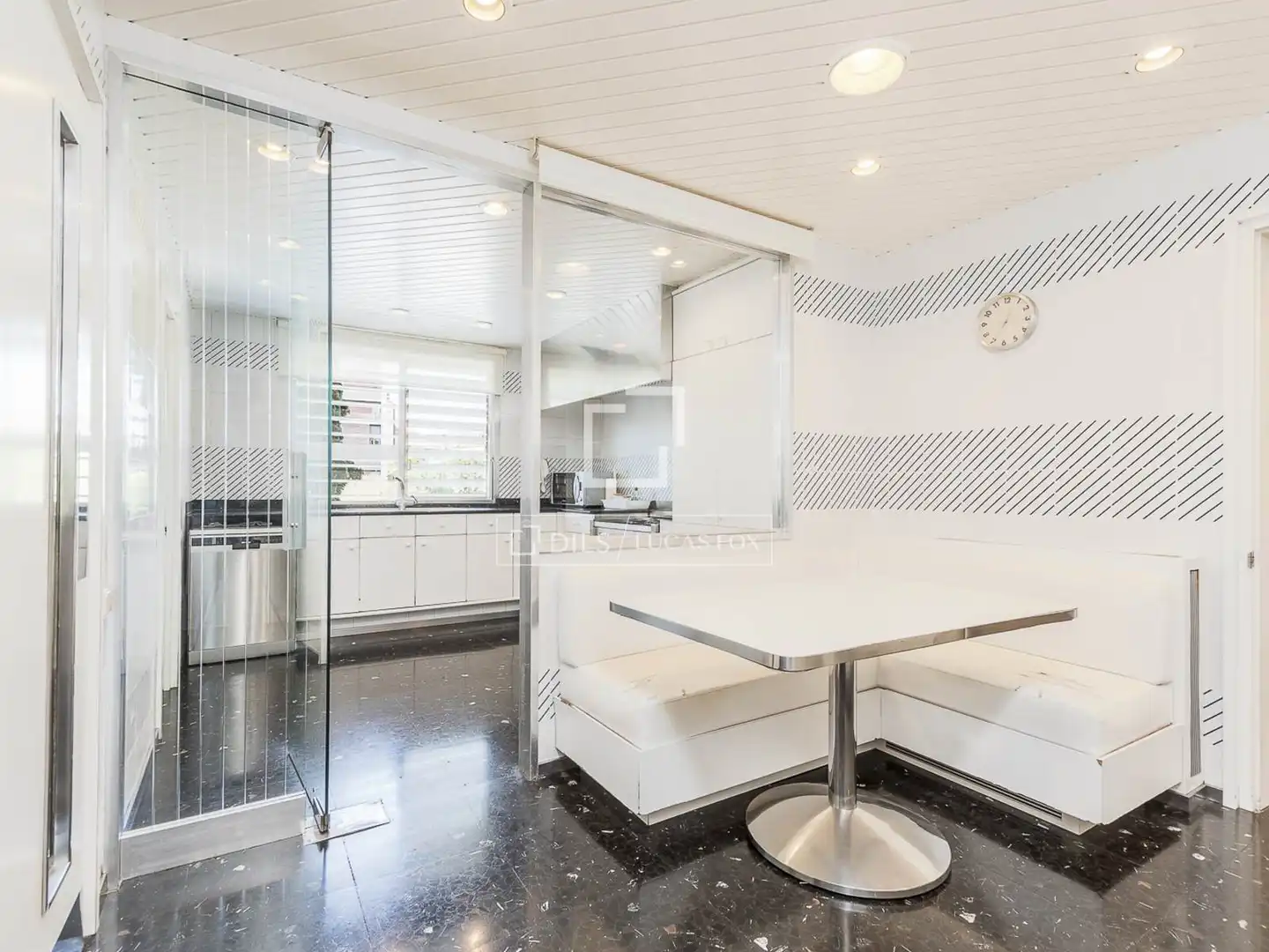 Cocina de Piso en venta en Barcelona con Aire acondicionado