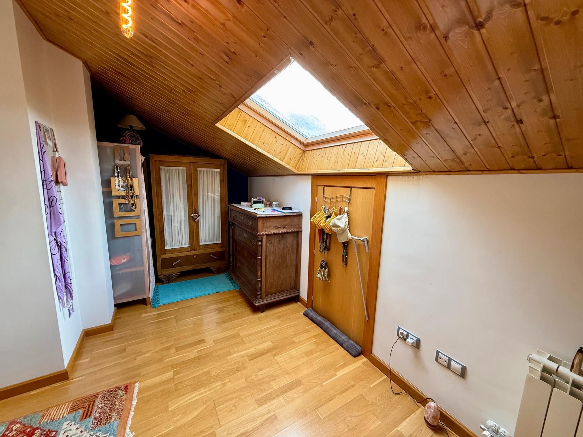 Dúplex en venda en Villaquilambre amb Calefacció i Terrassa