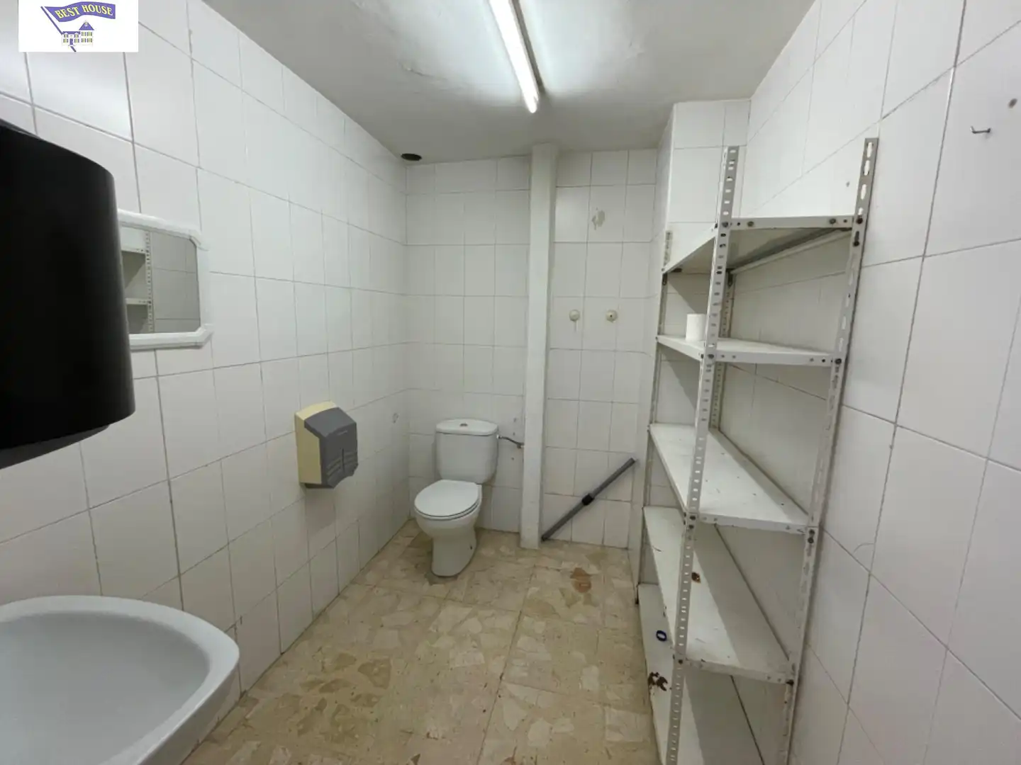 Bany de Local de lloguer en Albacete
