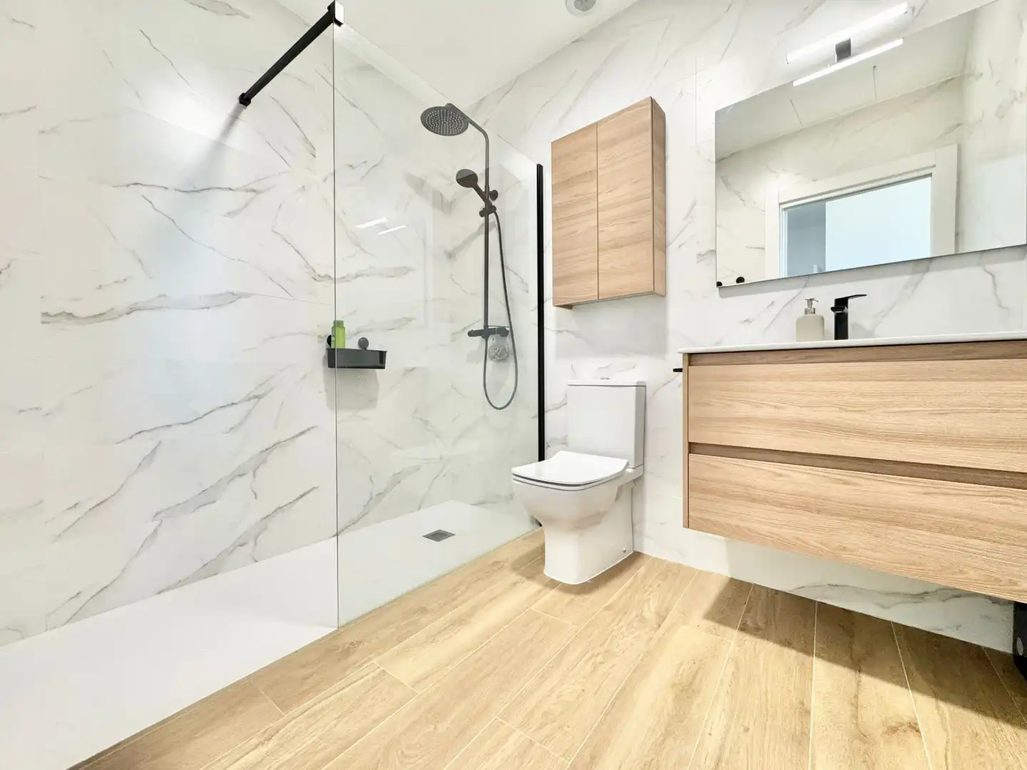 Bathroom of Detached homes for sale in Vitoria - Gasteiz  with Private garden, Terrace and Storage room