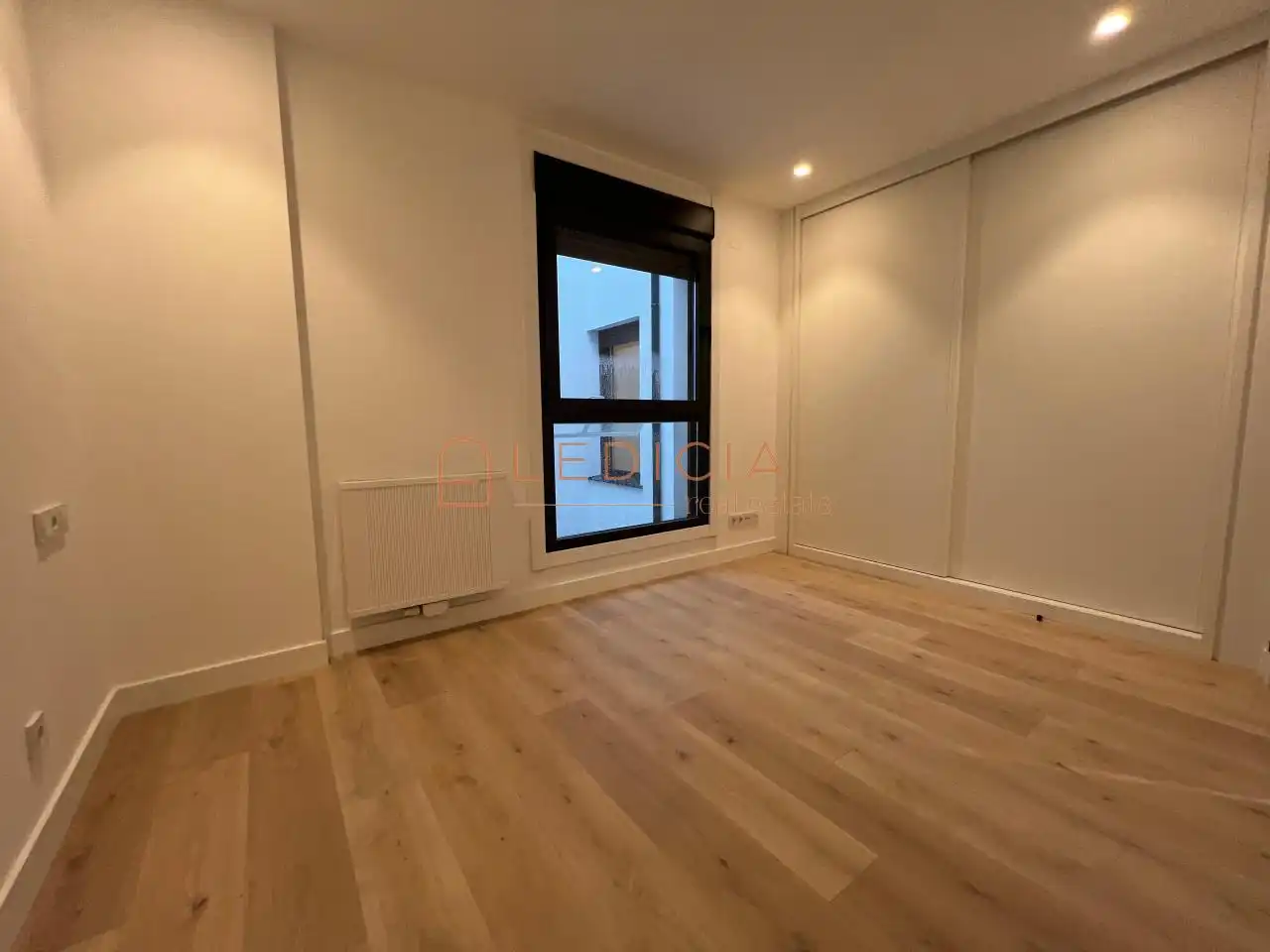 Flat with lift for sale in Sanjurjo Badía, imagen 22