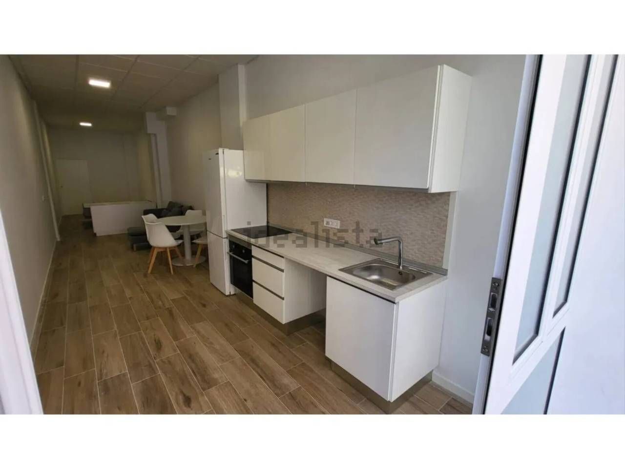 Cuina de Estudi en venda en  Barcelona Capital amb Parquet i Moblat