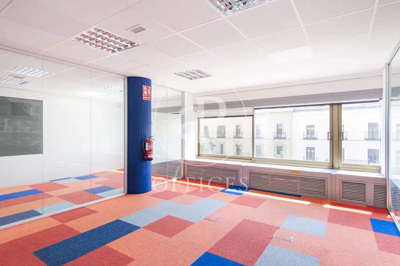 Office for rent in Madrid  with Air Conditioner