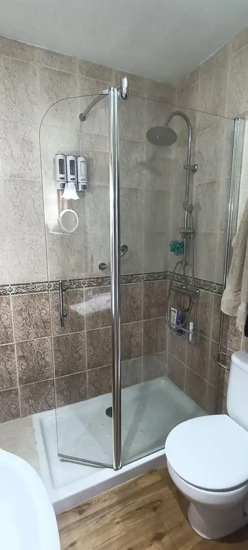 Baño de Casa adosada en venta en La Nucia con Aire acondicionado, Calefacción y Jardín privado