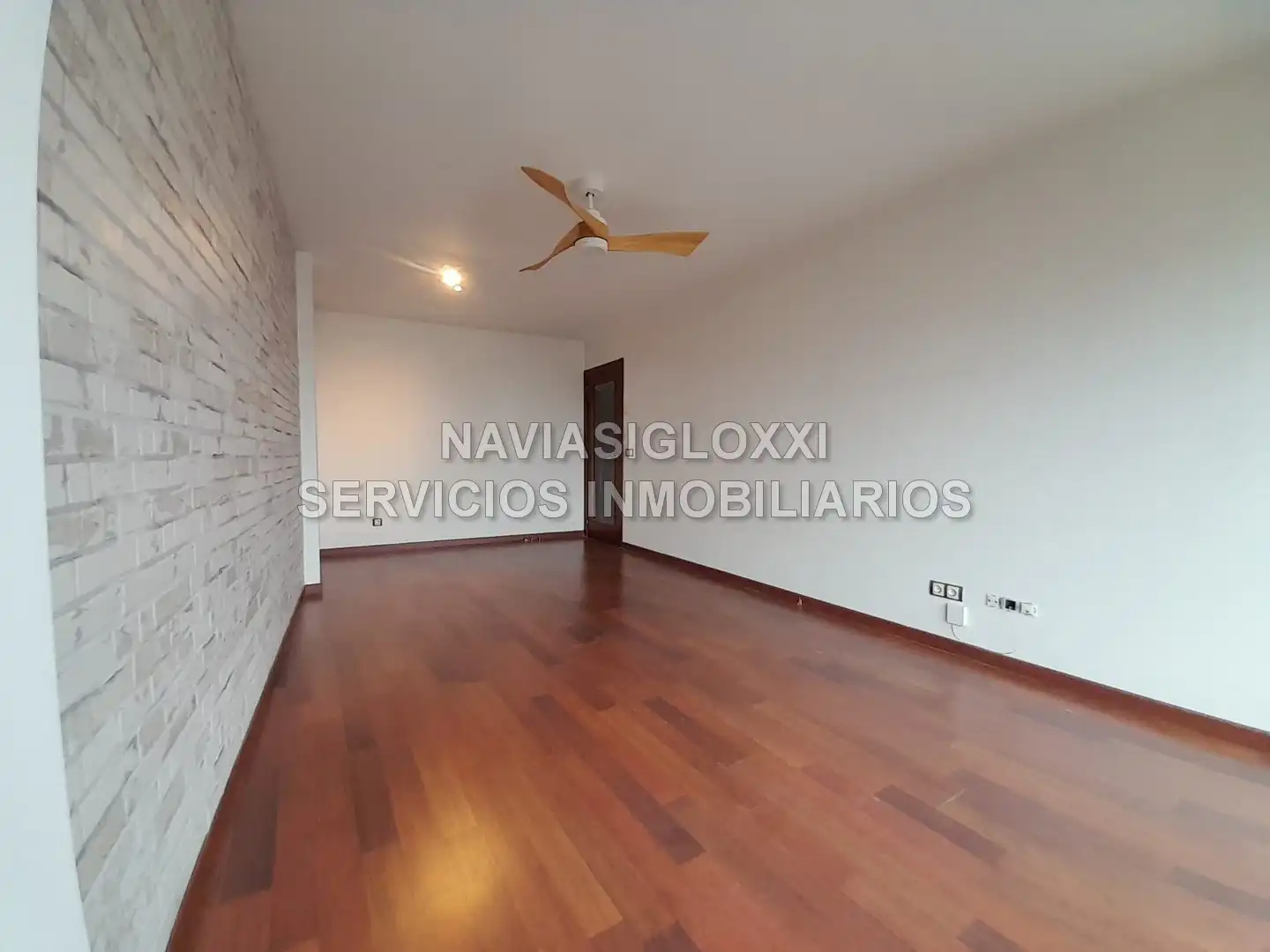 Flat for rent in Vigo   with Parquet flooring, Furnished and Oven