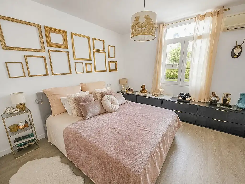 Bedroom of Detached homes for sale in Calvià  with Air Conditioner and Community pool