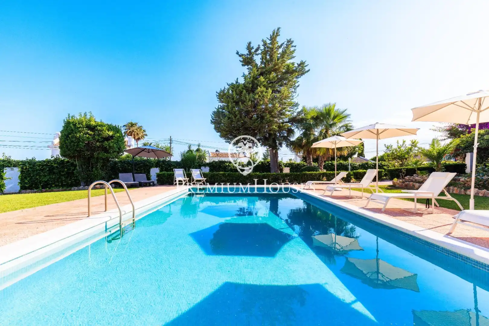 Piscina de Casa o chalet de alquiler en Cunit con Aire acondicionado, Calefacción y Jardín privado